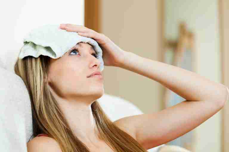 7 Powerful Advantages Of Using A Cold Compress For Headaches